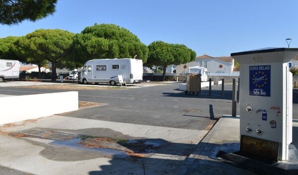 Aire de camping-car de la Faute sur Mer, les Pins (Vendée) — Photo 2