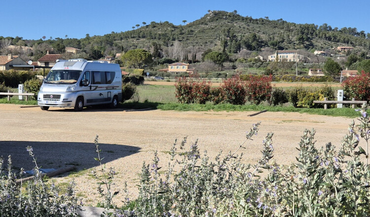 Aire de camping-car de Camps-la-Source (Var) — Campervan Site in Camps la Source