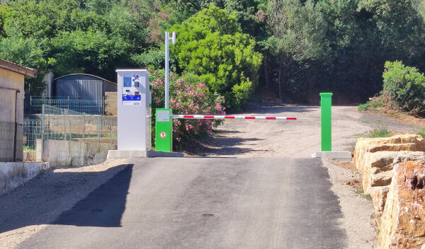 Aire de camping-car de Camps-la-Source (Var) — Photo 3