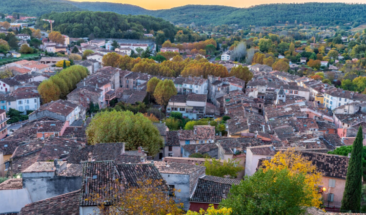Aire de camping-car de Salernes (Var) — Campervan Site in Salernes