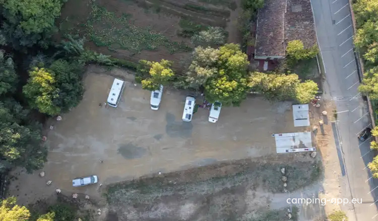 Aire de camping-car de Salernes (Var) — Campervan Site in Salernes