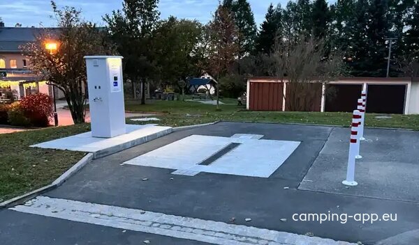 Aire de camping-car de Auerbach (Vogtlandkreis) — Photo 4