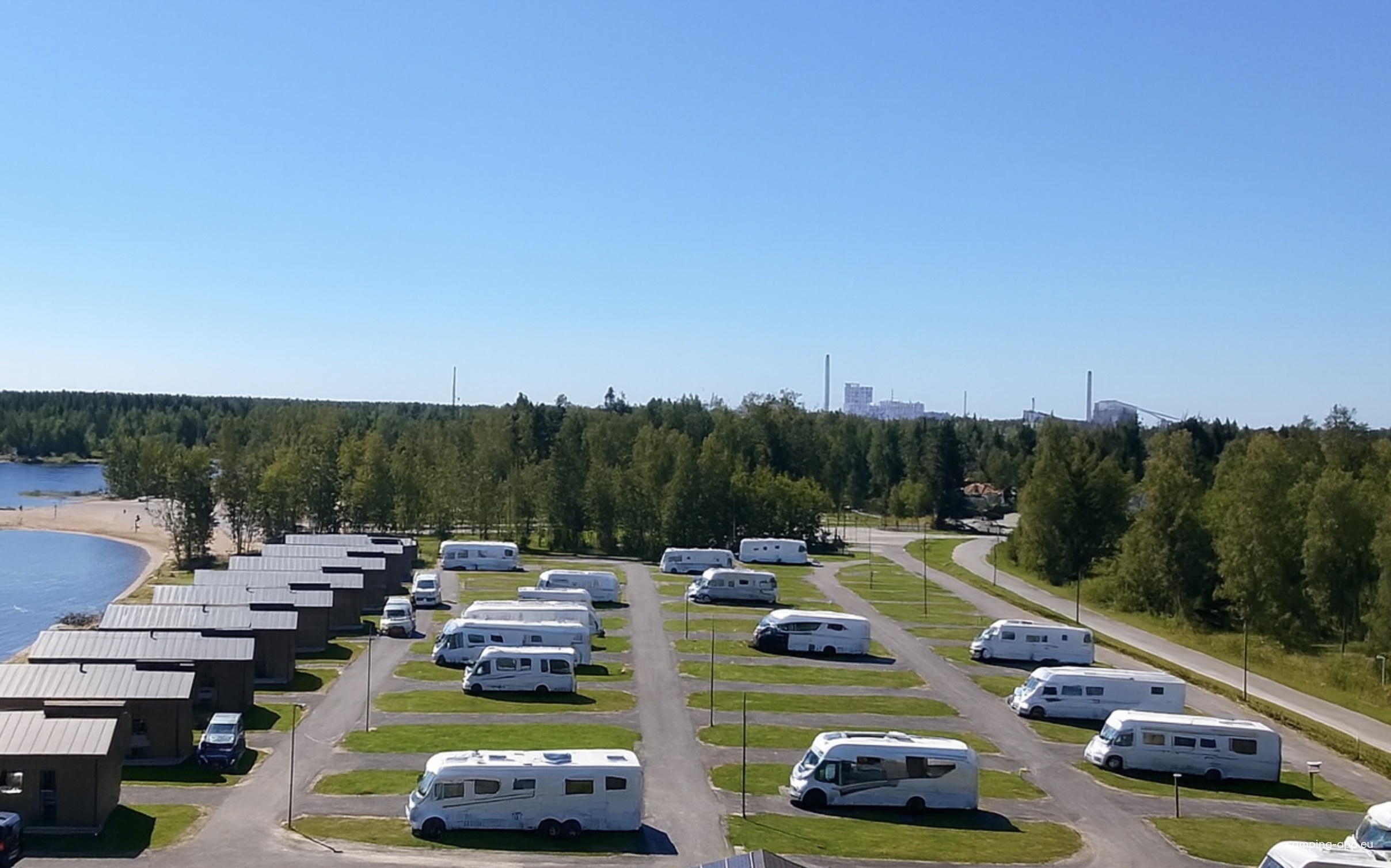 Strandis Smokehouse Camping & Resort — Camping in Larsmo