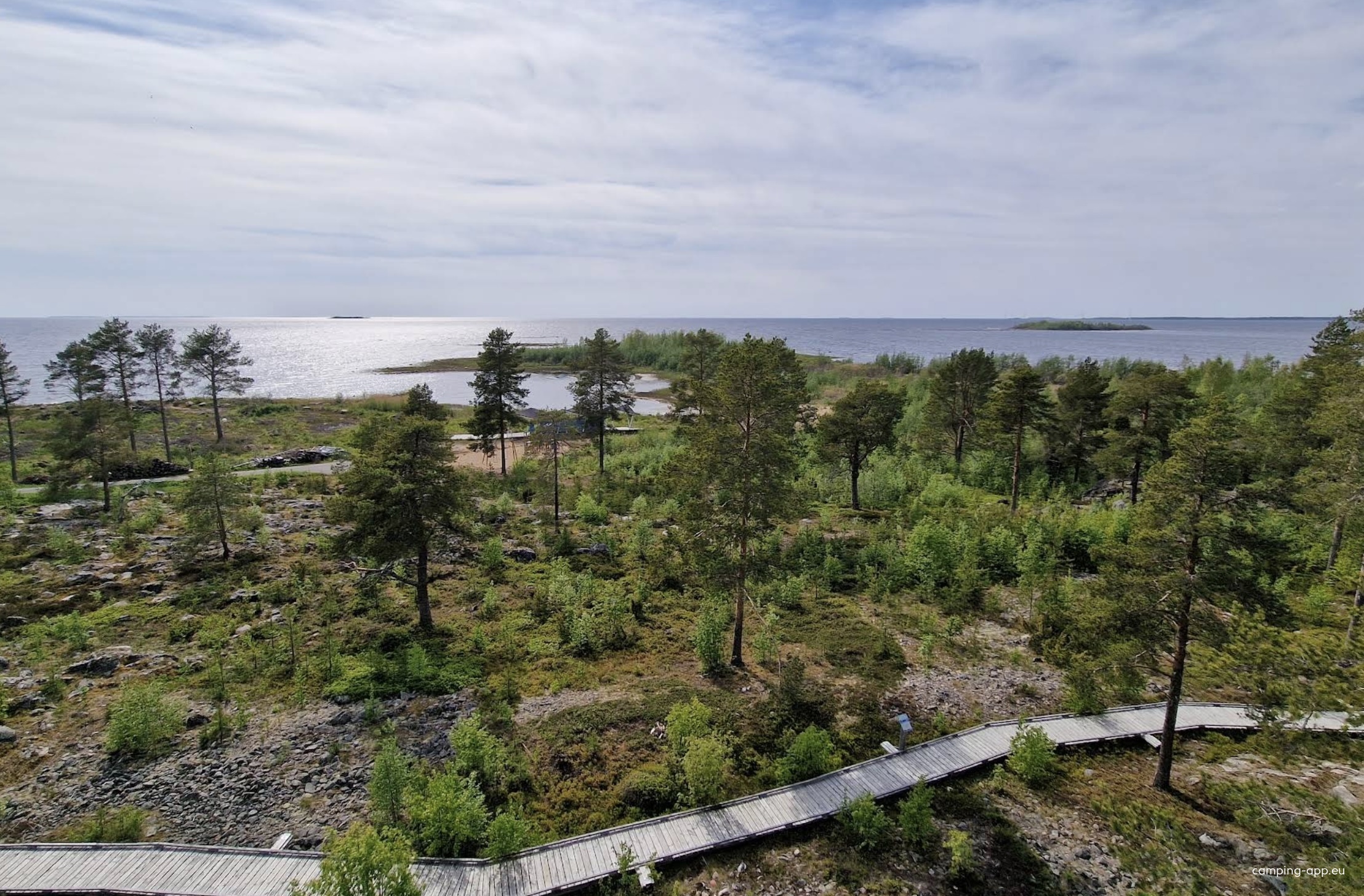 Merihelmi Camping — Kemping in Kuivaniemi