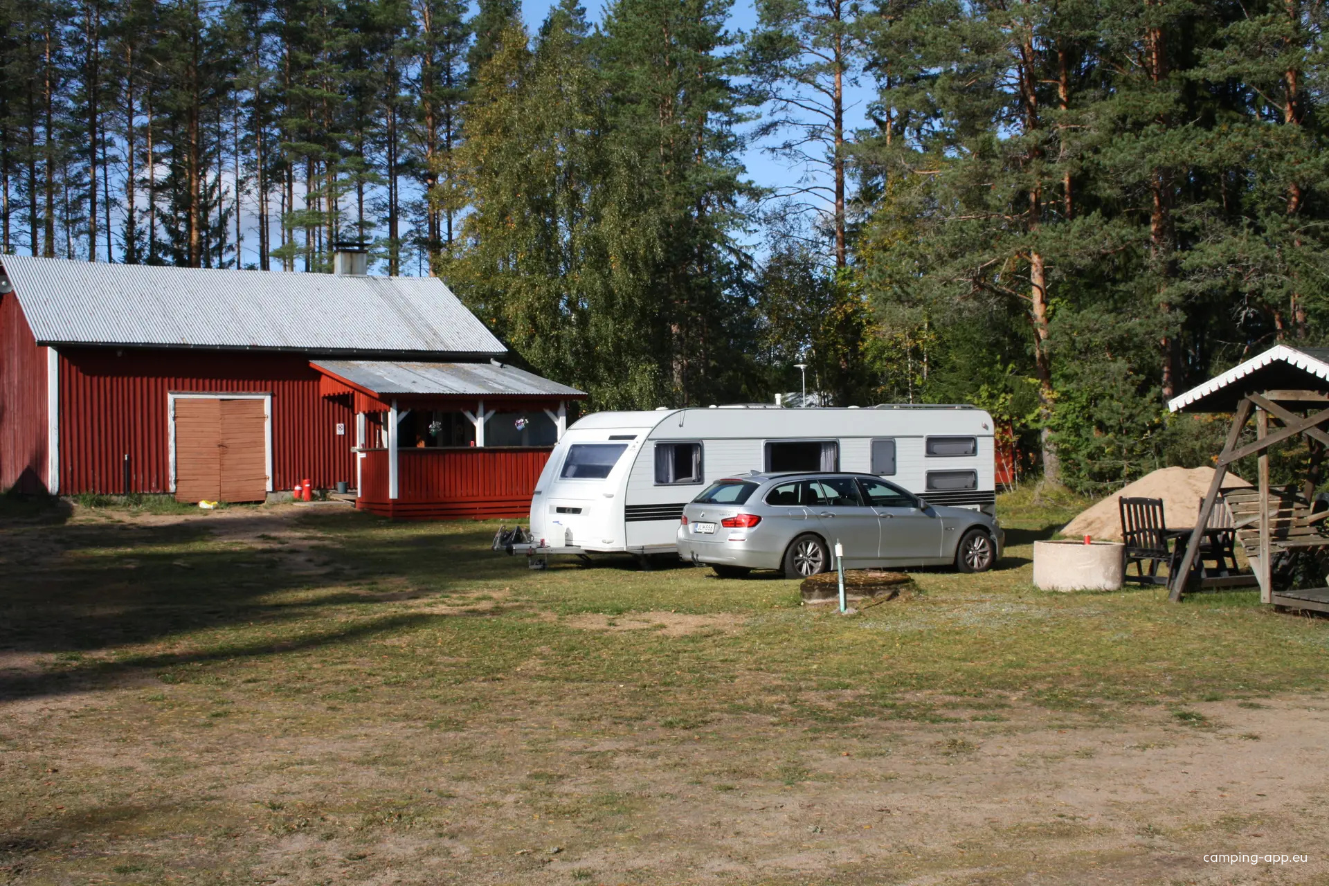 Kiinteistö Oy Laulavat Kulkurit — Campervan Site in Kankaanpää