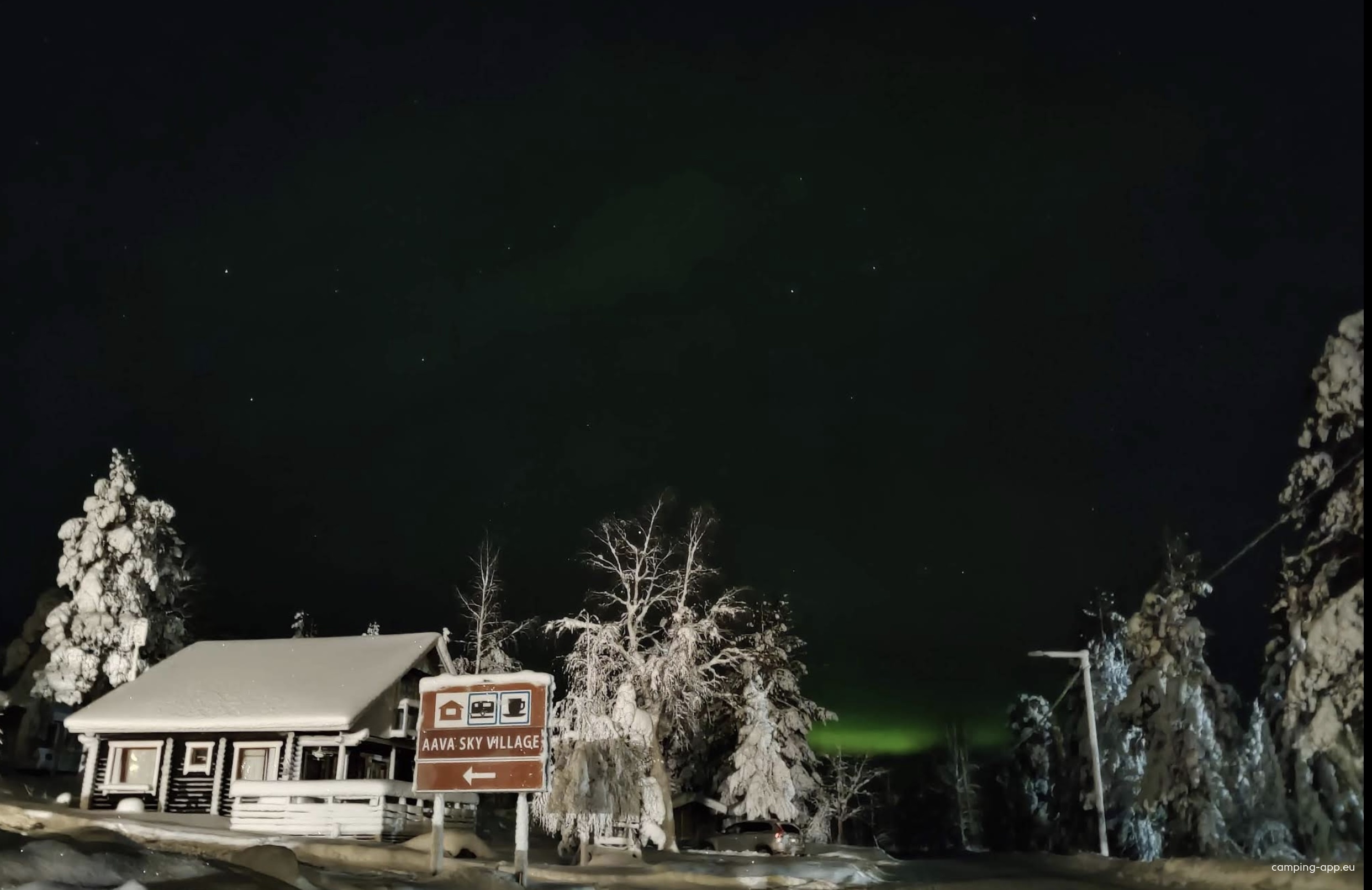 Aavasaksan Aurinkomaja / Aava Sky Village — Kemp in Aavasaksa