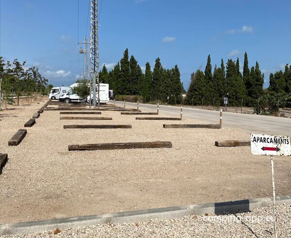 Área autocaravanes L`Aldea — Photo 2