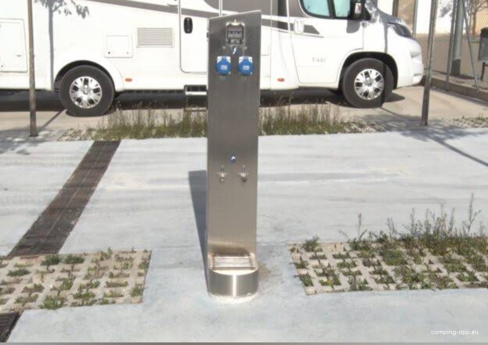 Área autocaravanes Jumilla — Stellplatz in Jumilla