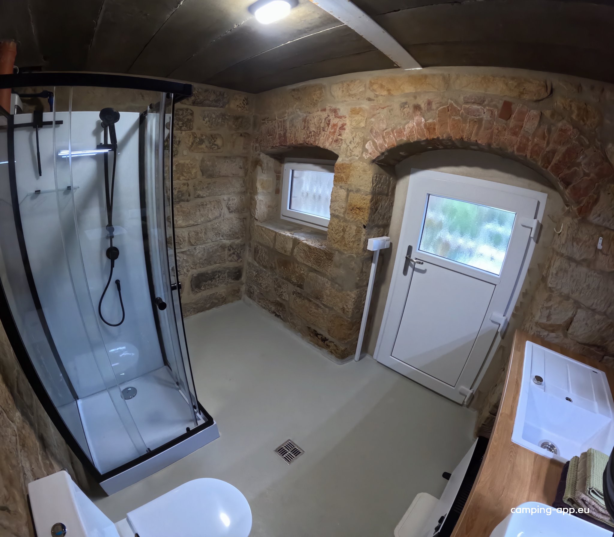 Stellplatz Domizil Sonnenterrasse — Photo 2