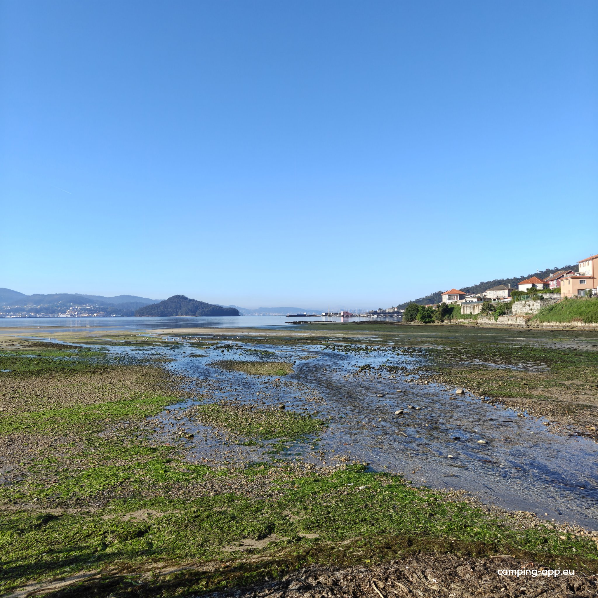 Área de Autocaravanas Pontevedra Travesía Seara — Stellplatz in O Convento