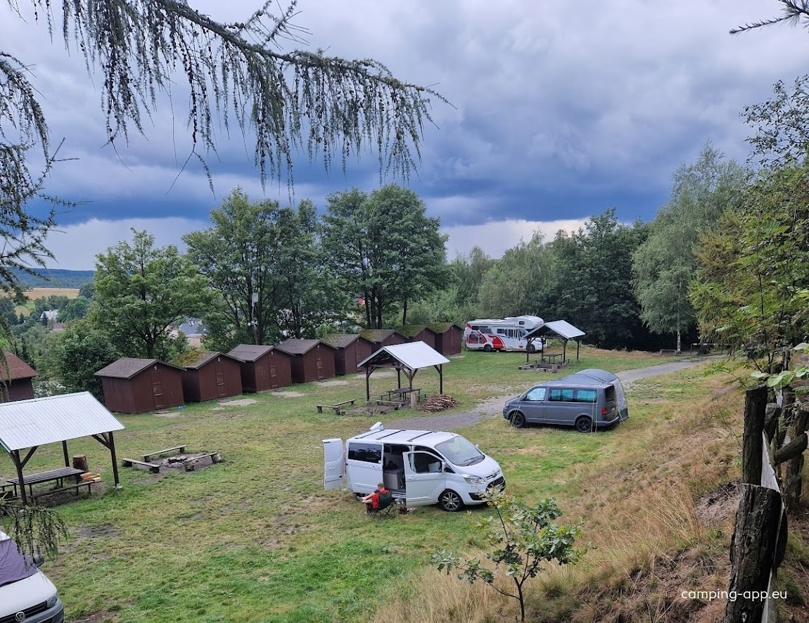 Camp Tisa — Campingplats in Tisá