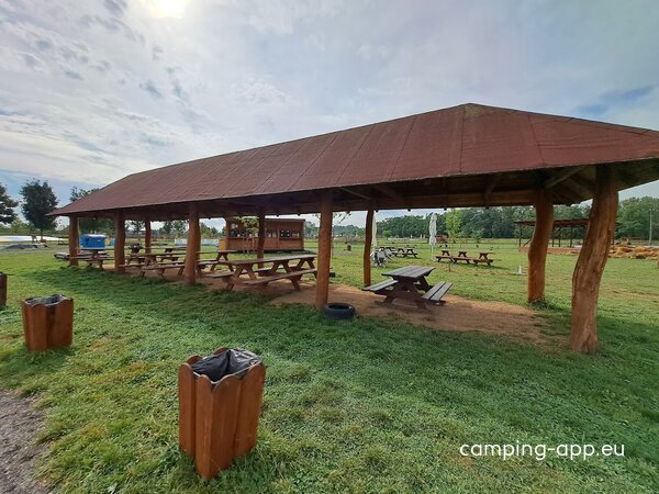 Camping am Zoo Zelčin — Photo 2