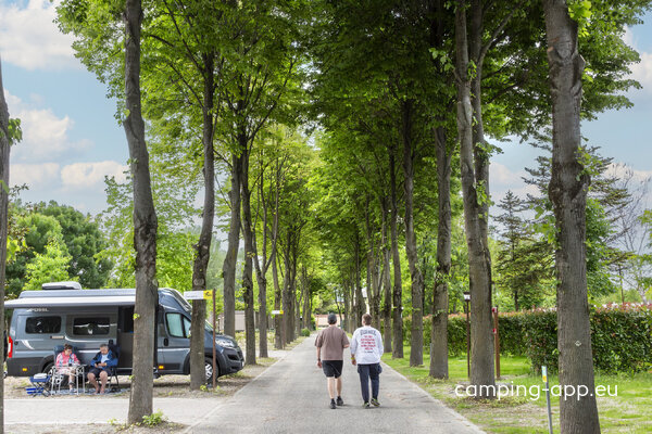 hu Camping in Town Venezia — Photo 2