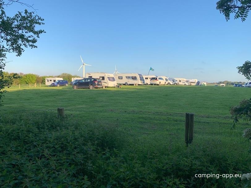 Mr Moo's Touring Site — Sítio de acampamento in Skipsea