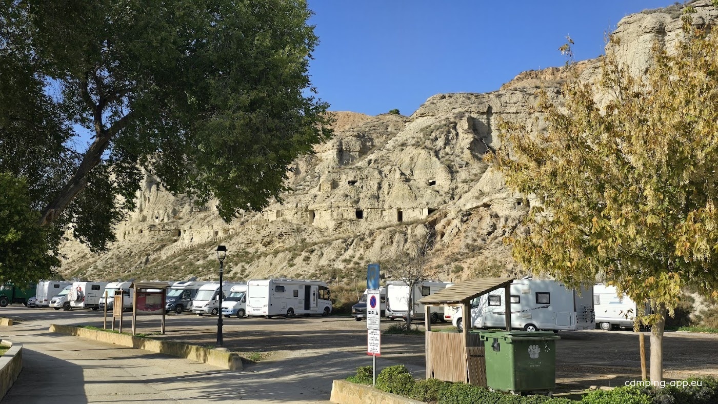 Arguedas — Місце для кемперів in Arguedas