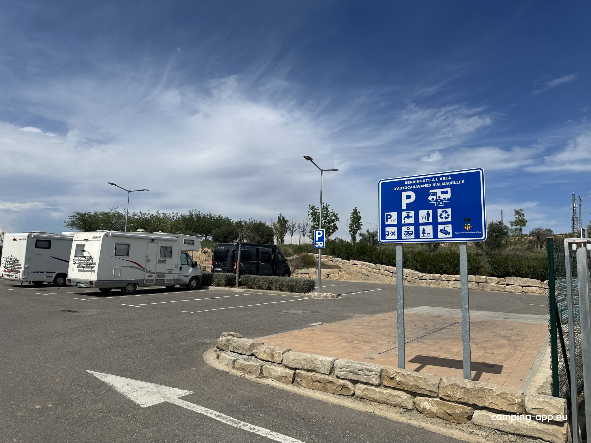 Stellplatz Almacelles — Camperplaats in Almacelles