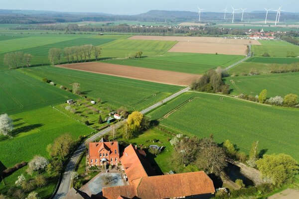 Idyllischer Stellplatz auf großer Wiese