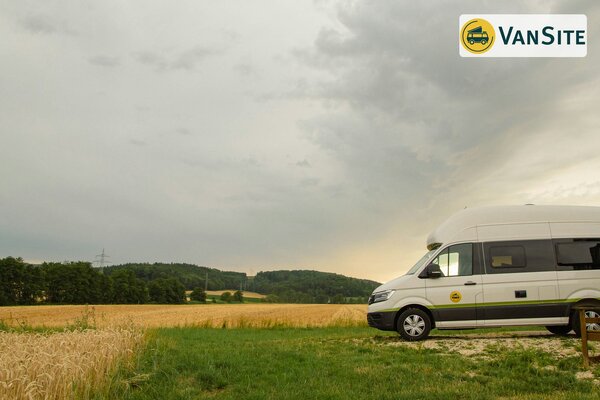 Wiese an der Gärtnerei mit idylischem Ausblick, stille pur!