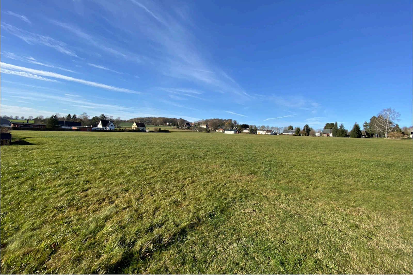 Wiese mit Blick zum Bieleboh — On private ground in Beiersdorf