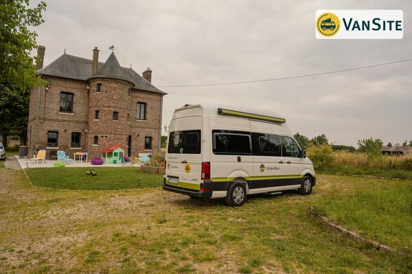 Propriété en pleine campagne avec animaux