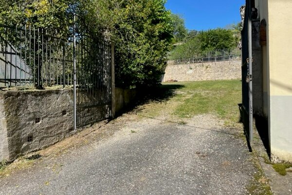 CORTILE RECINTATO ACCESSO CONTROLLATO