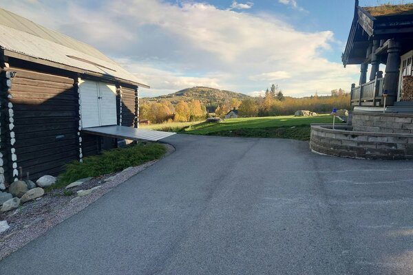 Stellplatz am Blockhaus und Waldrand