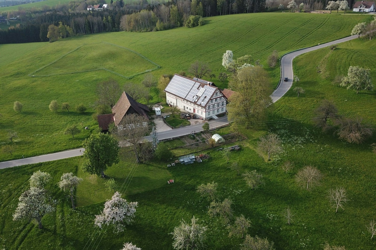 Unter Apfelbäumen - mit Sicht ins Tal — On private ground in Herdwangen-Schönach