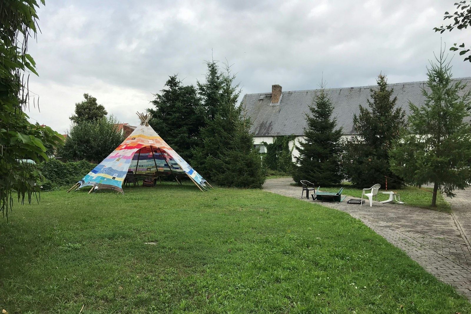 Wiese hinter der Trabi-Bude — On private ground in Kalbe