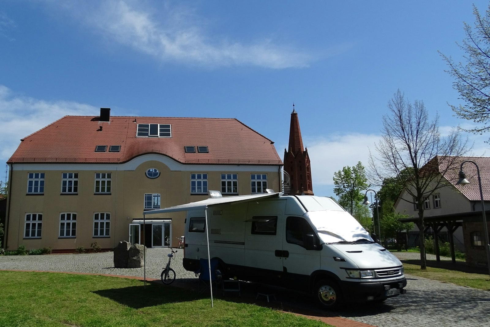 Wiese am Coworking Space — On private ground in Letschin