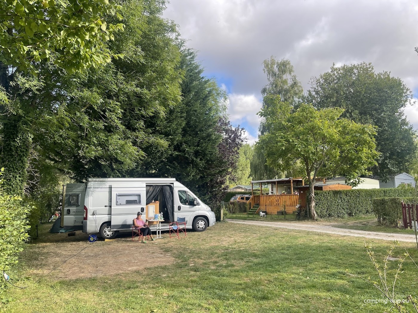 Camping De La Route Fleurie — Area da campeggio in Saint-Georges