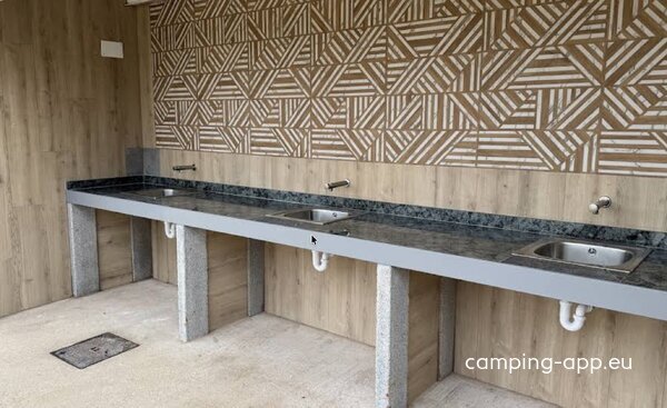 Area autocaravans Pollogomez — Foto 4
