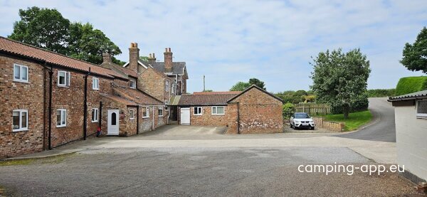 Manor Farm Caravan Park (adults only) — Photo 5