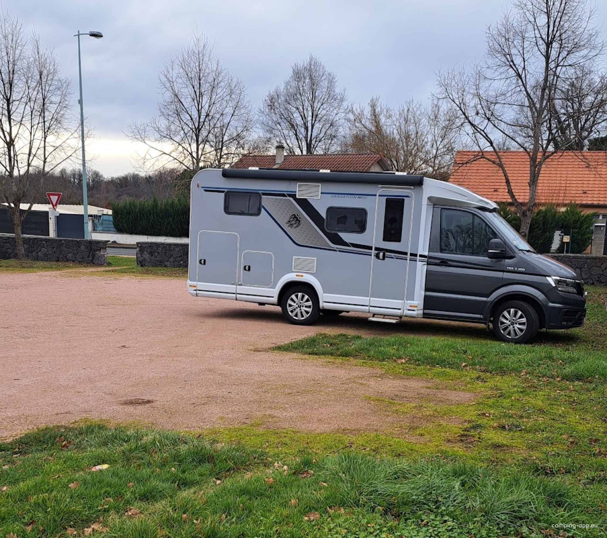 Camping Car Park Randan — Camperplads in Randan