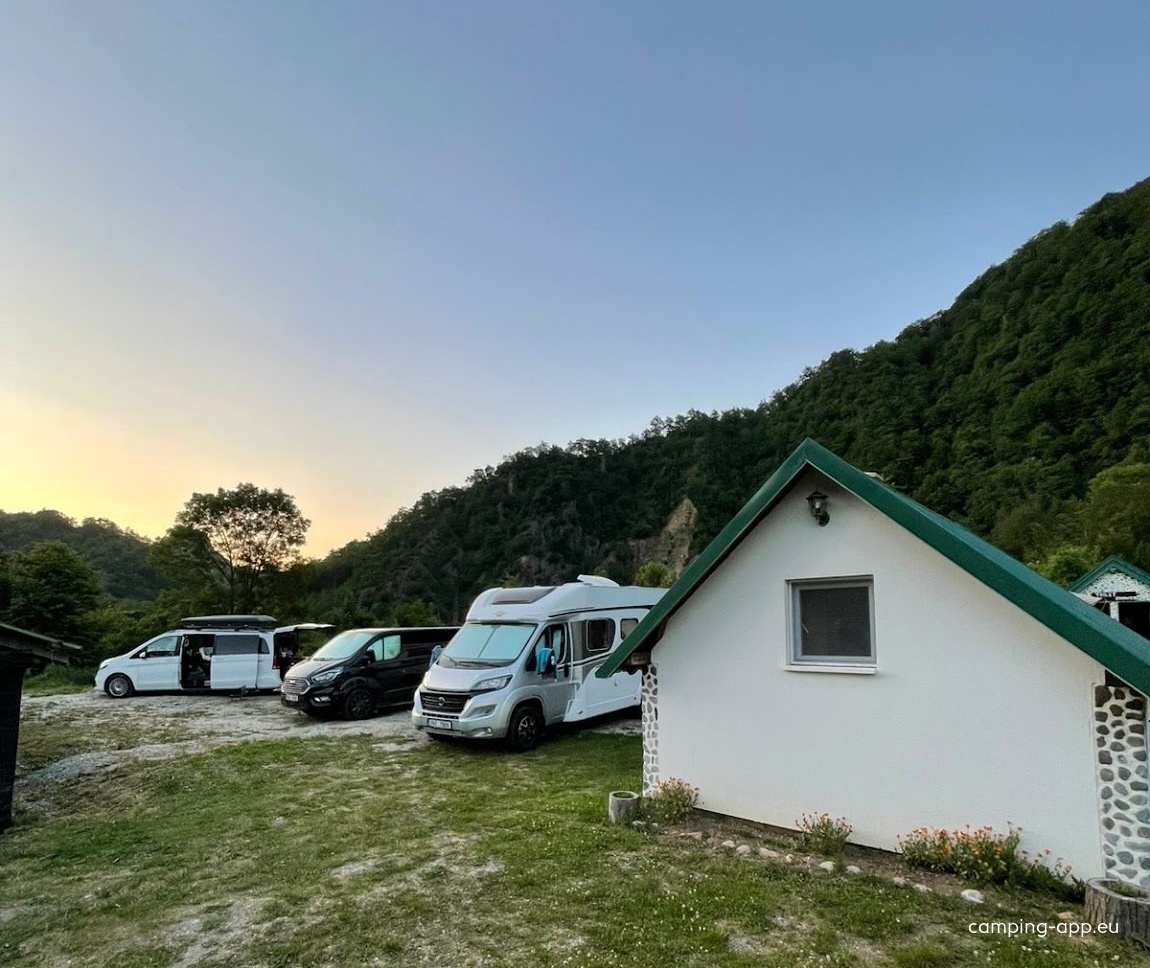 Camp Kalezic — Camping Site in Bjeloviće