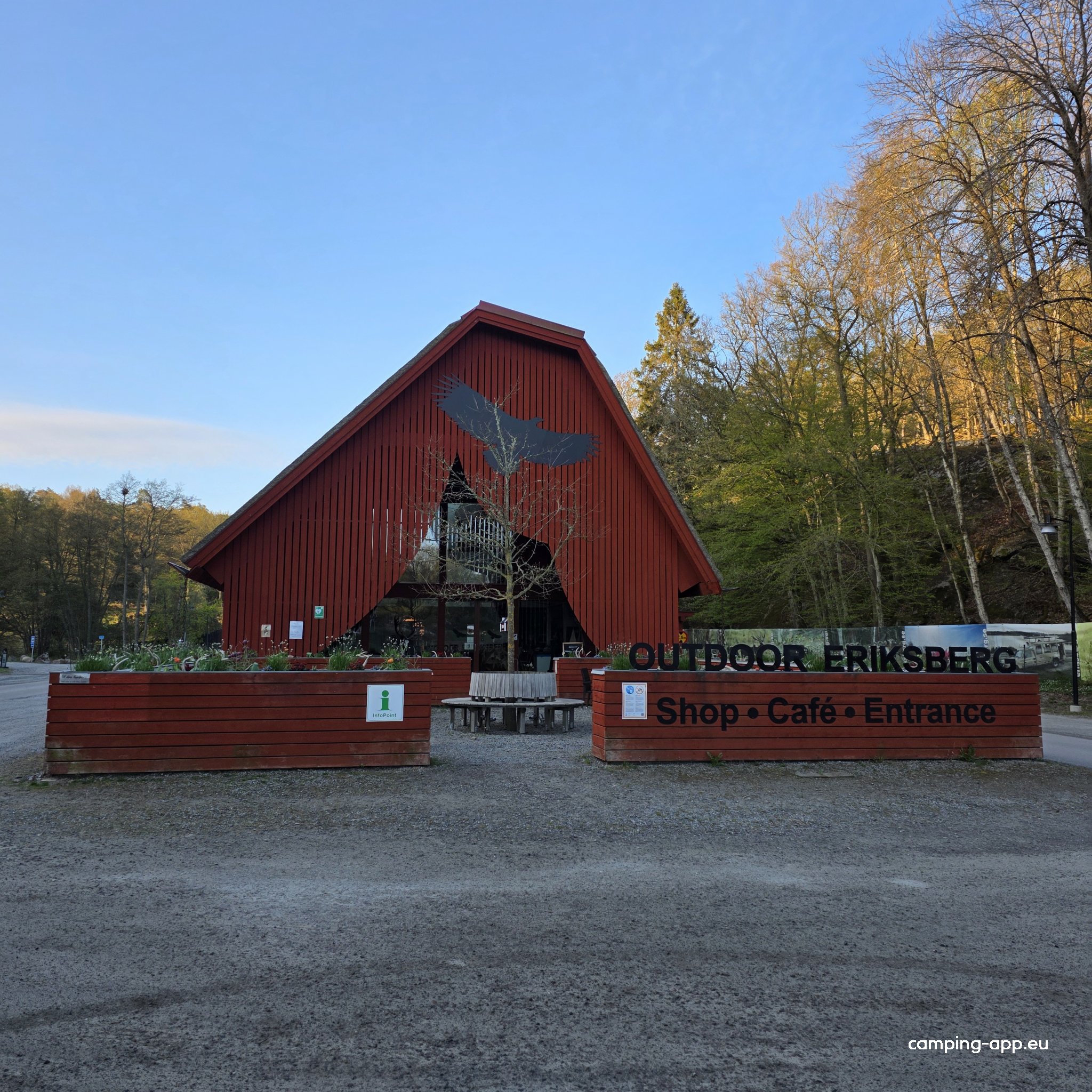 Eriksbergs Vilt- och Naturpark — Camperplads in Trensum