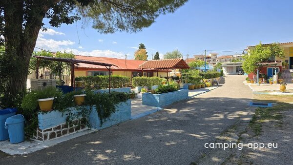 Camping Mycenae — Photo 2