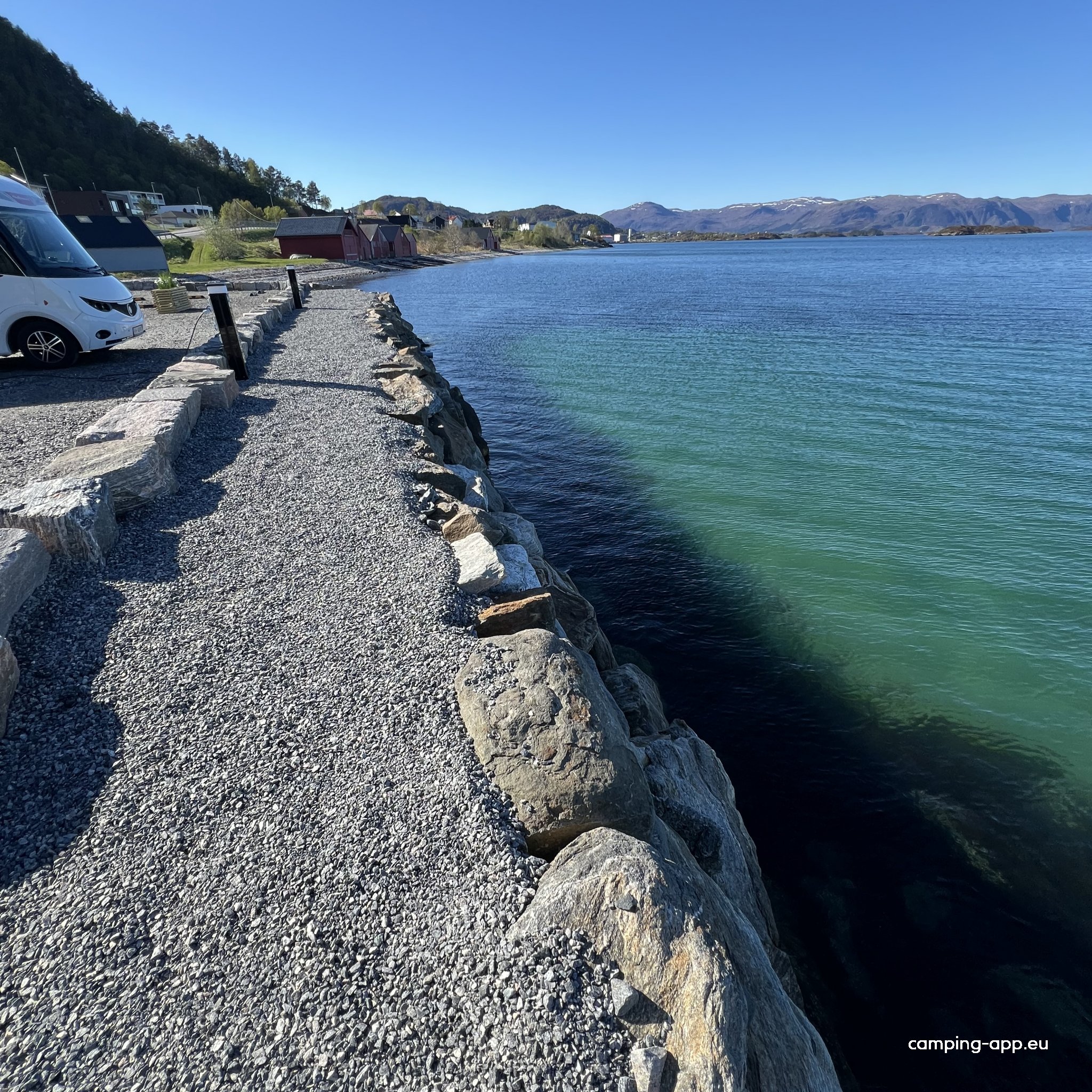 Sjøfronten Bobilpark Ulsteinvik — Foto 2