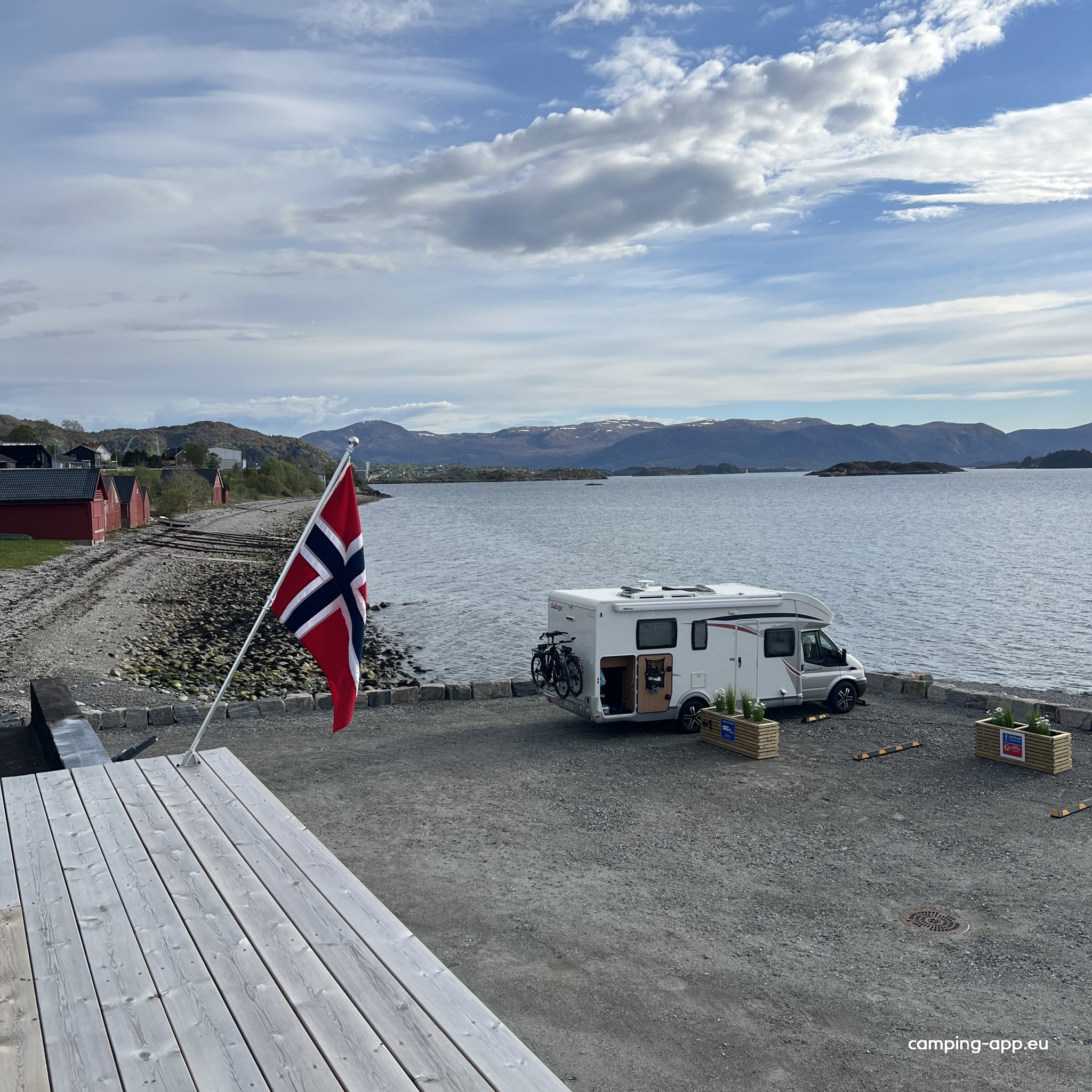 Sjøfronten Bobilpark Ulsteinvik — Foto 5