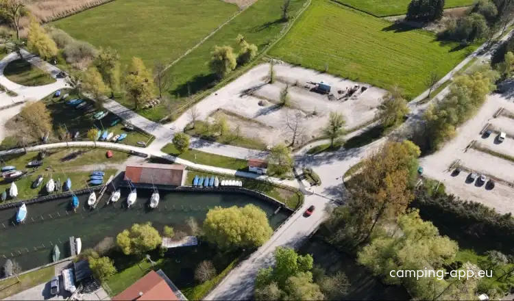 Camping Car Park Übersee — Campervan Site in Übersee