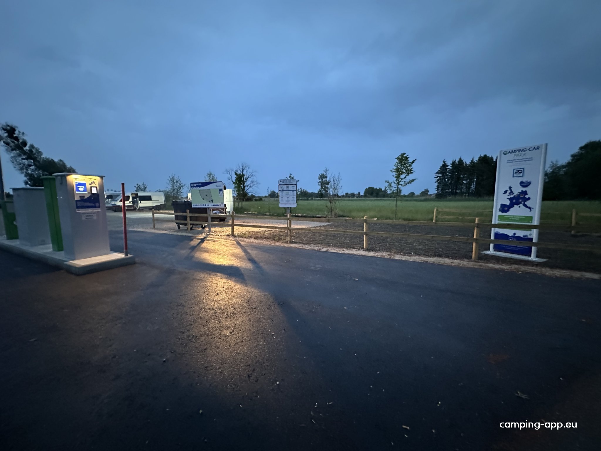 Camping Car Park Übersee — Foto 4
