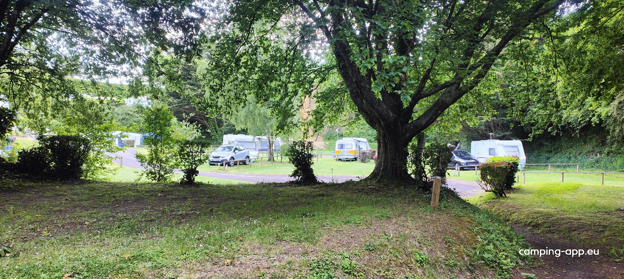 Camping Les Gravelets ** — Photo 2