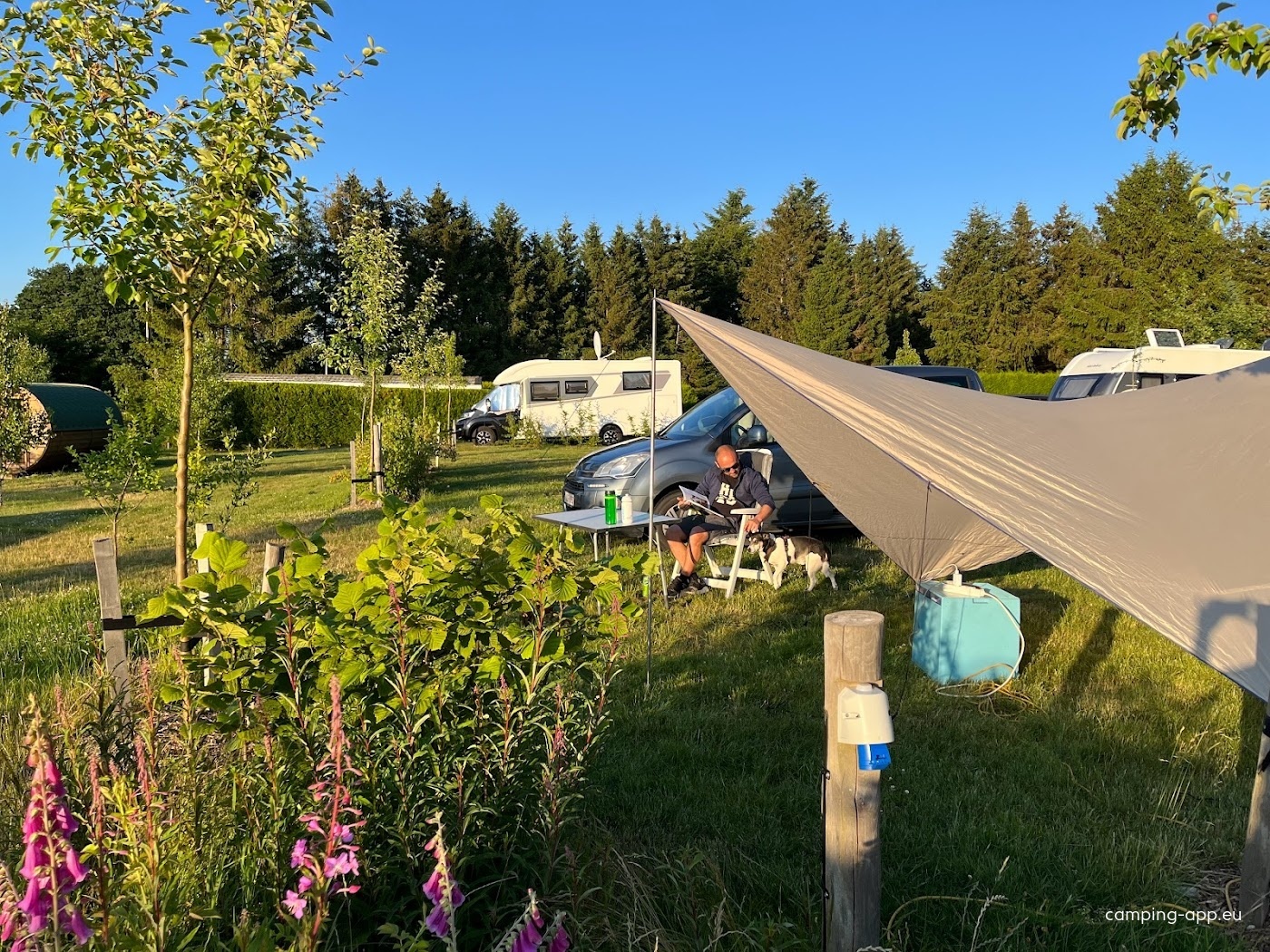 Camping Au bout du Monde — Campingplats in Houffalize