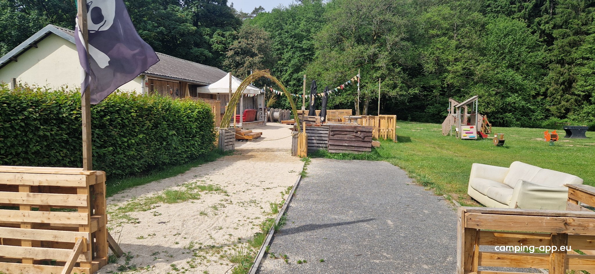 Cabania Ecocamp des Ardennes — Photo 4