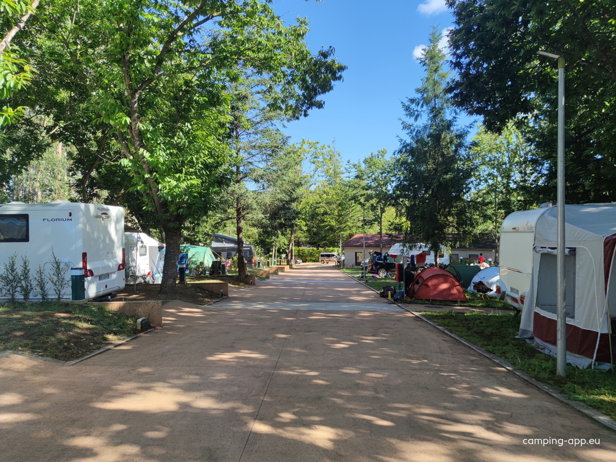 Teiraboa Basecamp — Camping in Arzúa
