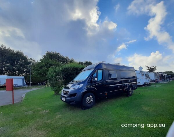 Campingplatz zum Meeschendorfer Strand — Photo 2