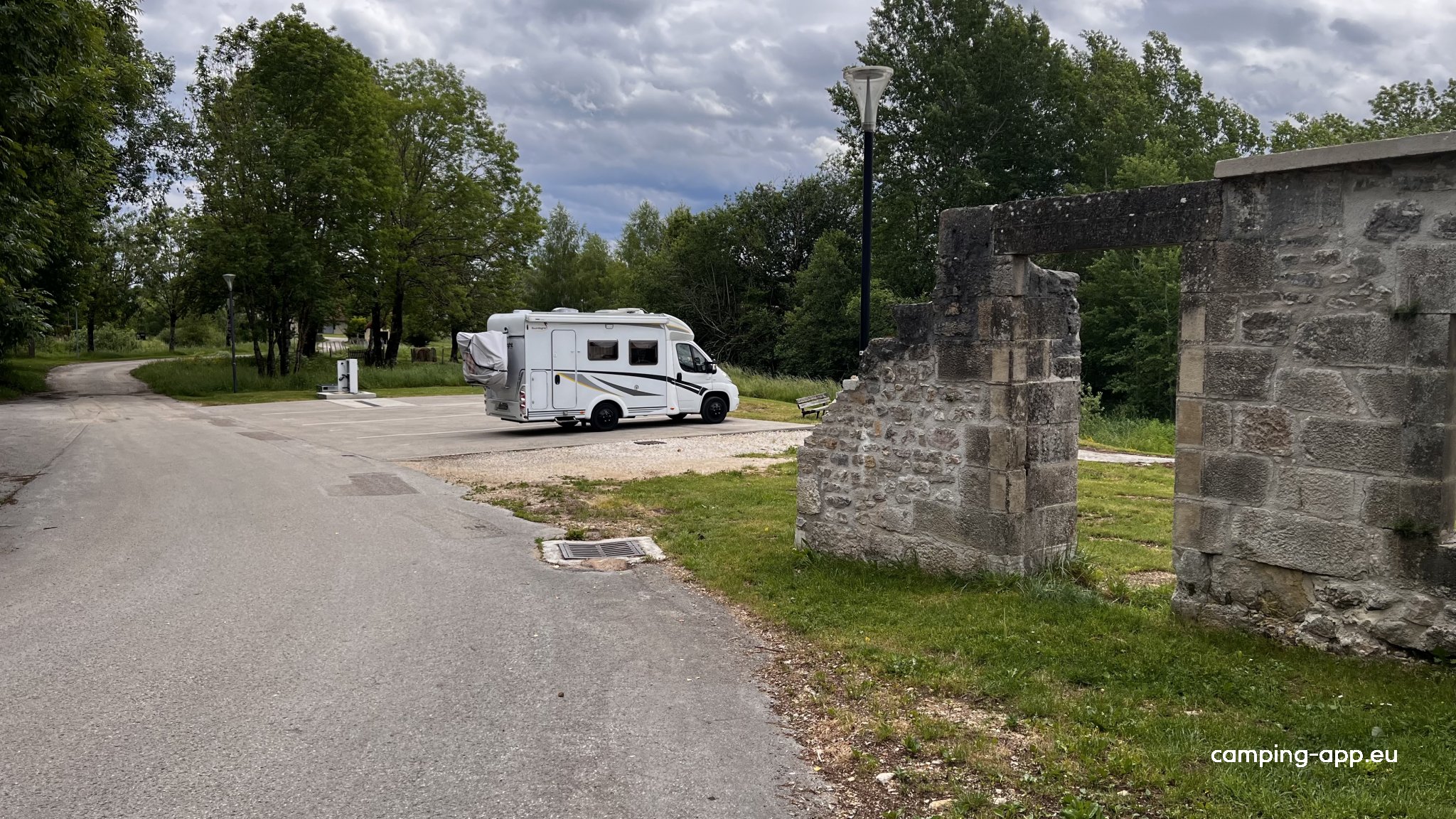 Stellplatz La Rivière-Drugeon — Camperplads in La Rivière-Drugeon