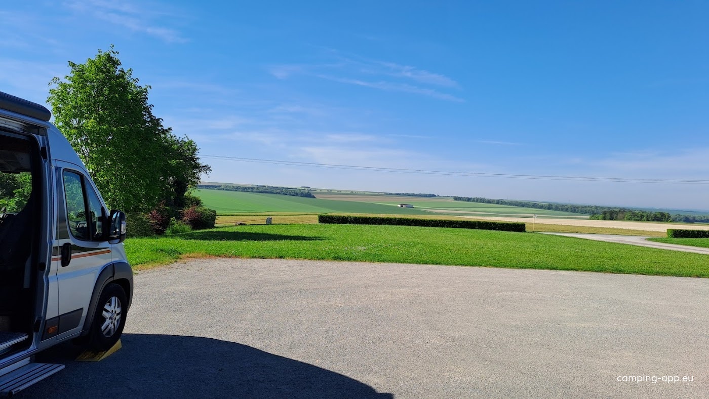 Stellplatz L'Épine — Ställplats in L'Épine
