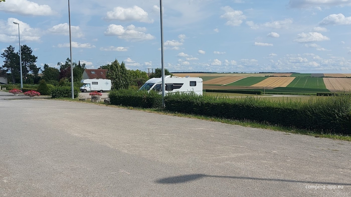Stellplatz L'Épine — Camperplads in L'Épine