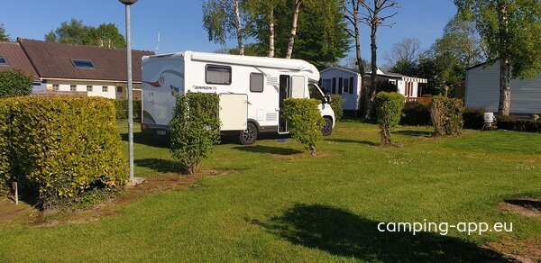Camping La Rosaraie d'Omaha — Foto 2