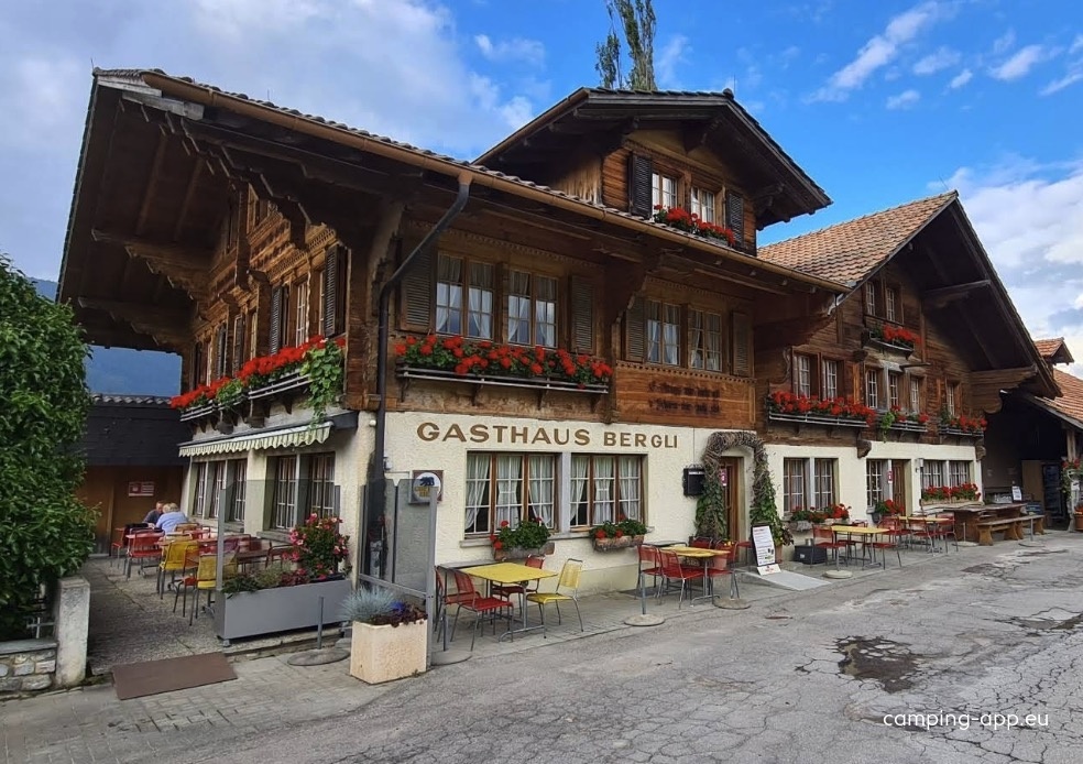 Gasthaus Bergli — Area Autocaravanas in Diemtigen